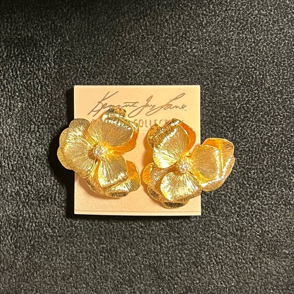 Kenneth Jay Lane 22K Goldplated Flower Clip-On Earrings. - Picture 3 of 5
